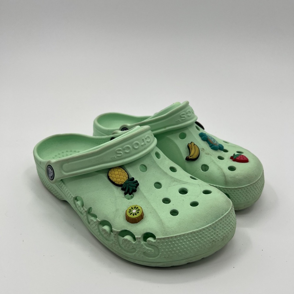 Crocs Clog Shoes Womens Size 7 Green Classic Slip On Comfort Low Fruits Jibbitz
